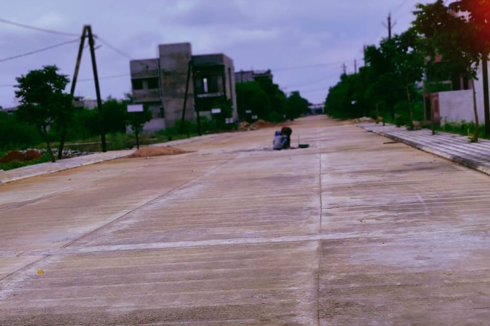 Plot in Pirda Raipur